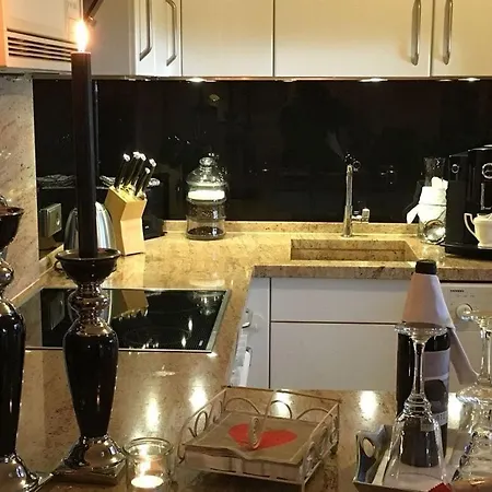 Garden דירה הוכנשוואנד