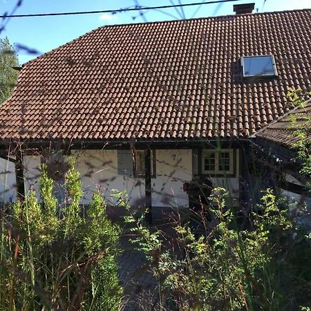 Garden Apartment *